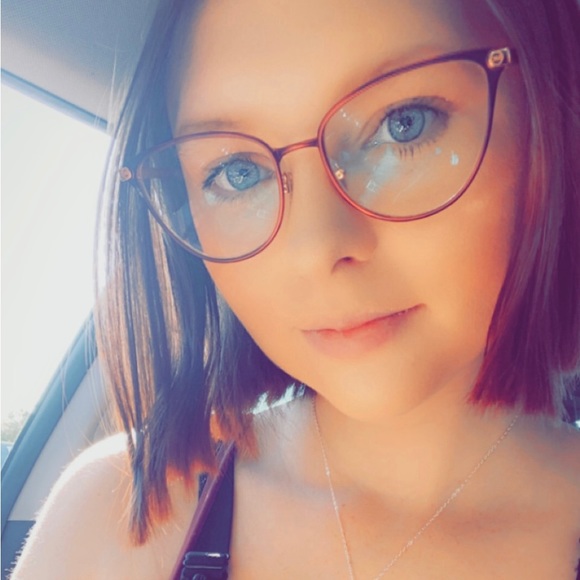 Meet your Posher, Zhiane - Picture 2 of 2